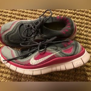 Nike Free 5.0 *worn 1 time* women’s runners